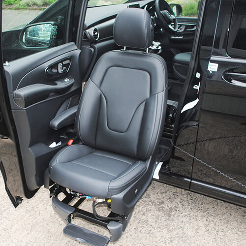 Front Swivel Seat 1